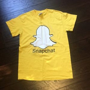 Cute Snap Chat shirt size small like new